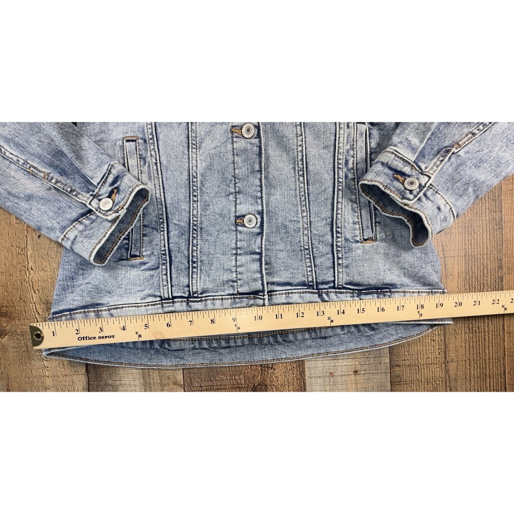 Abercrombie & Fitch Women's Light Wash Denim Trucker Jacket Size S - Picture 3 of 6